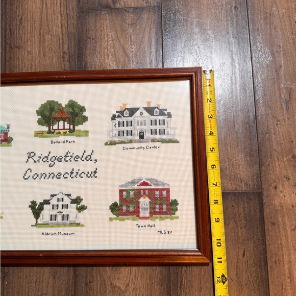 Vintage Ridgefield CT Framed Needlework Landmarks Sampler 1987 - Picture 6 of 9